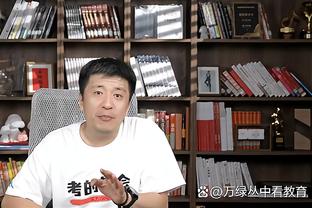 本季哈登出手数12年来最低椒卡使用率大降！美媒：四巨头都在牺牲